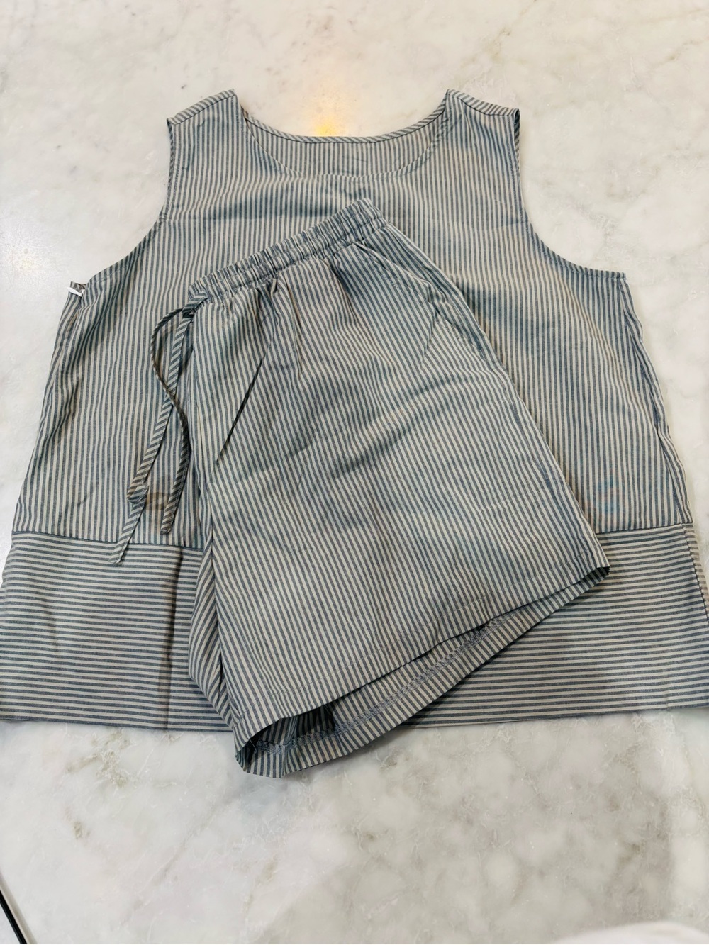 Lomon Women's Large Blue and White Striped Cotton Sleeveless Tank Top & Shorts